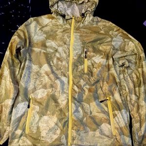 Super-light Nike running jacket